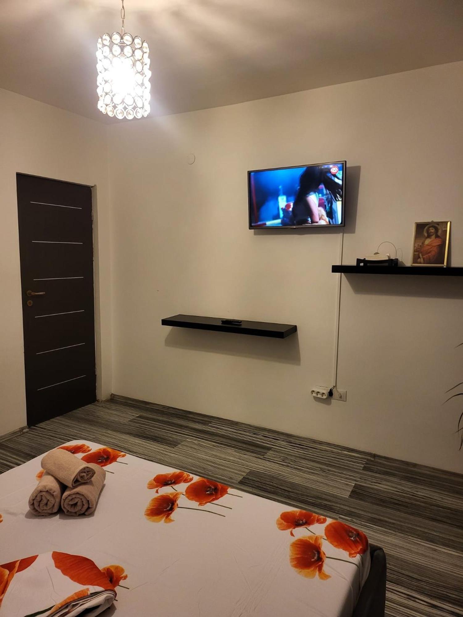 Enzso Residence Ap 2 Cam,Piata Natiunile Unite, Nr3-5,Bloc B2, Sc2, Et 1, Ap34 Bükreş Dış mekan fotoğraf